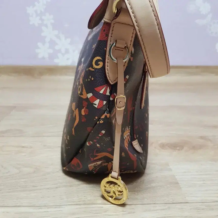 [SOLD OUT] 이탈리아 삐에로구이디 솔더  크로스백 가죽 가방