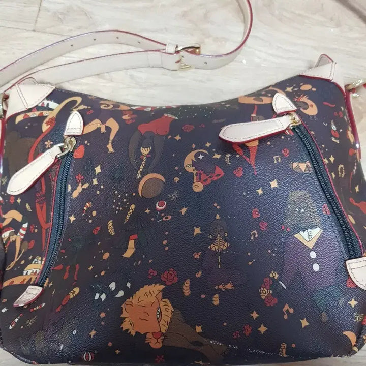 [SOLD OUT] 이탈리아 삐에로구이디 솔더  크로스백 가죽 가방