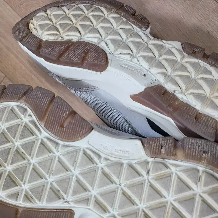 [BUNJANG] Discovery Expedition Sneakers / 디스커버리 익스페디션 운동화