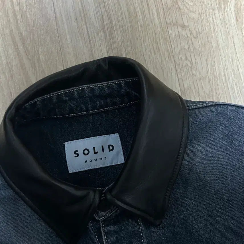 [BUNJANG] Solid Homme Blue Leather Collar Denim Shirt / [46] 솔리드옴므 블루 레더 칼라 데님 셔츠