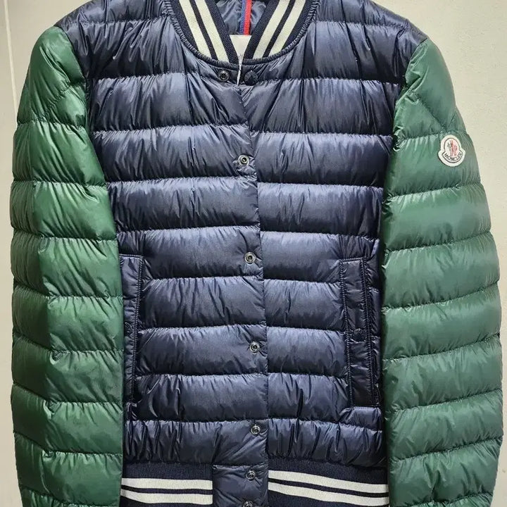 [BUNJANG] Moncler Bomber Jacket 1 Size / [새상품] 몽클레어 야구봄버 자켓패딩 1사이즈