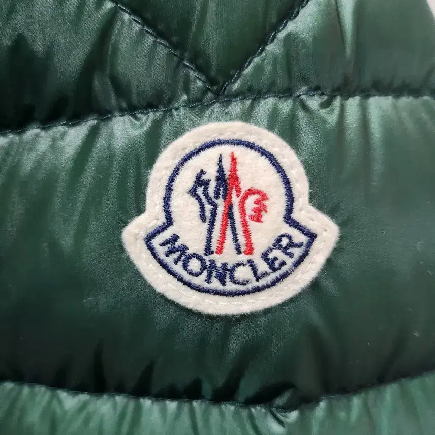 [BUNJANG] Moncler Bomber Jacket 1 Size / [새상품] 몽클레어 야구봄버 자켓패딩 1사이즈