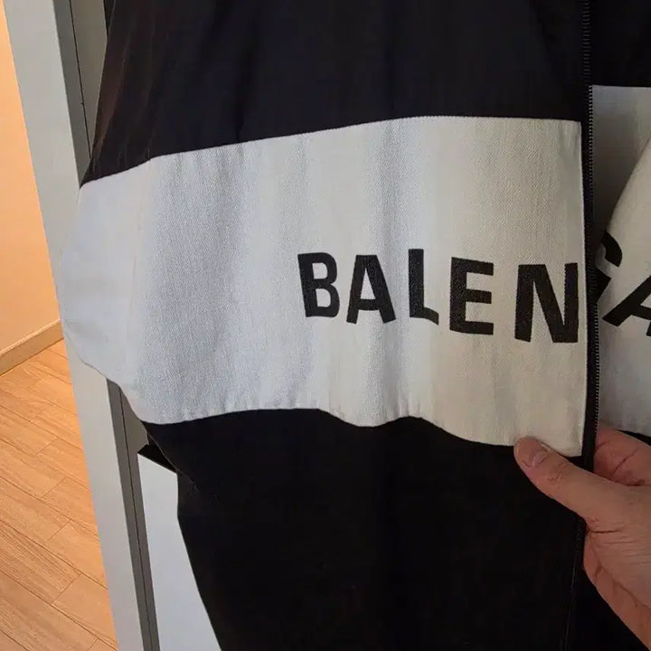 [BUNJANG] Balenciaga Denim Poplin Black Jeans 34 / 발렌시아가 데님 포플린 흑청 34사이즈 105