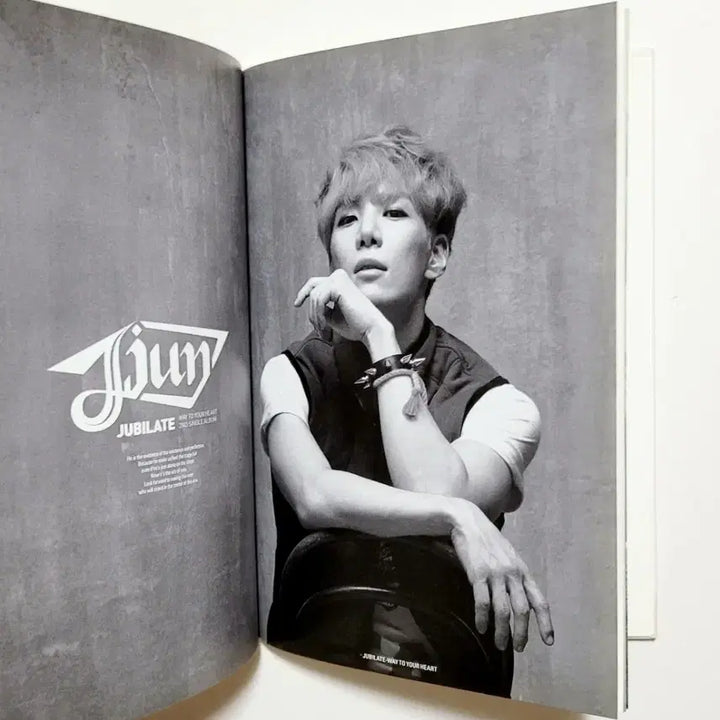 [BUNJANG] Jjun Jubilate Promotional Album / [친필싸인반]Jjun(제이준) 2nd 싱글앨범/PR홍보반
