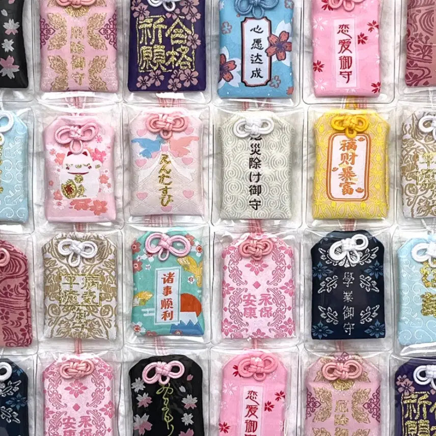 [BUNJANG] Omamori Japanese Good Luck Charm Keychain / 오마모리 일본 행운부적 키링 소원성취 수능 시험 합격 사랑 커플 선물