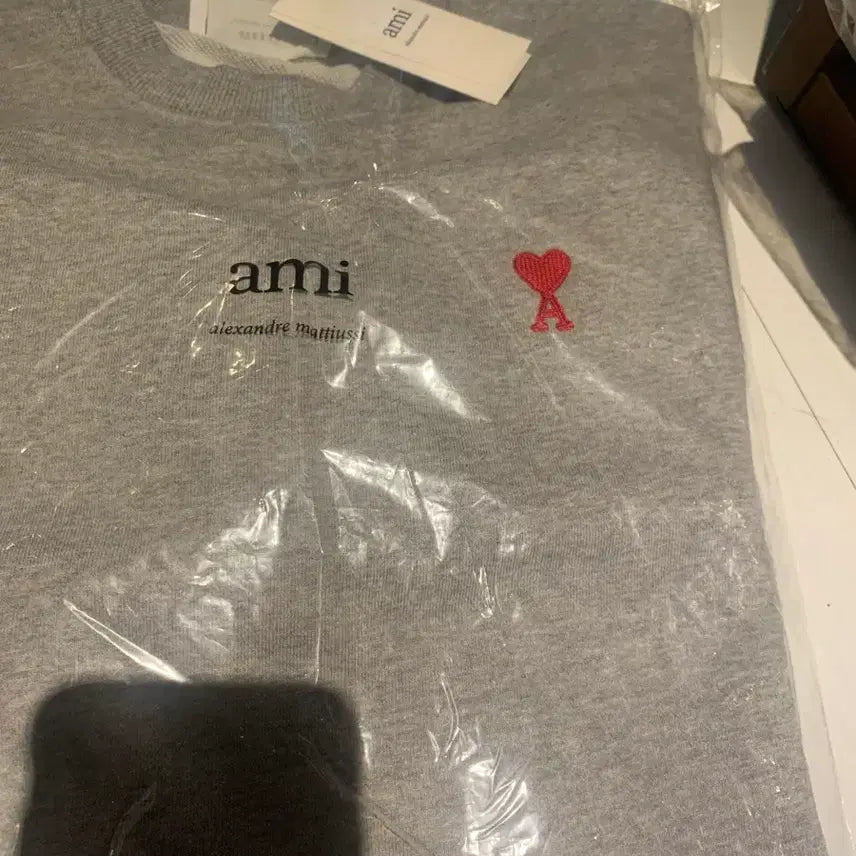 [BUNJANG] Ami Gray Sweatshirt / 아미 맨투맨 그레이 S,M,L,XL 새상품