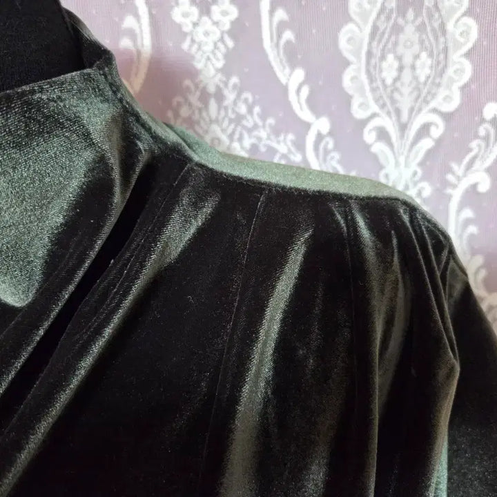 [BUNJANG] LADYFUME Velvet Teal Shirred Turtleneck / 새상품)고급LADYFUME 벨벳 청록 셔링 터틀넥/free