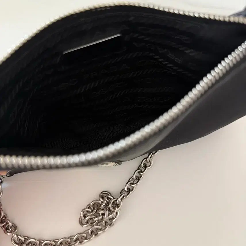 [BUNJANG] Prada Chain Nylon Mini Bag / 프라다 체인 나일론 미니백