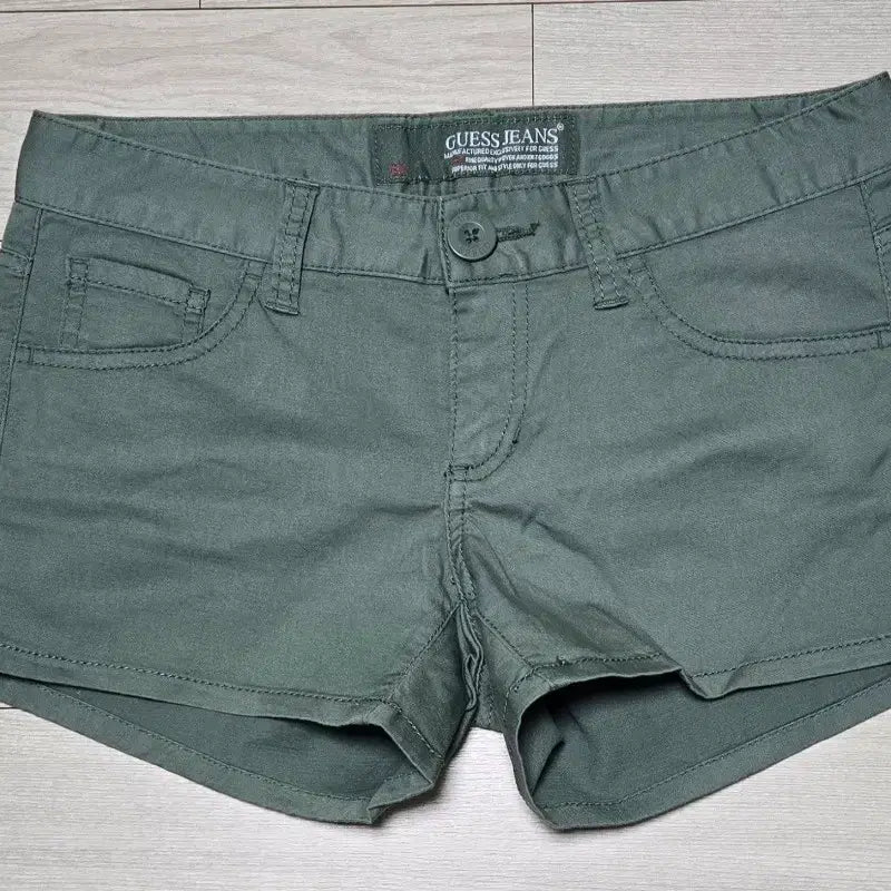 [BUNJANG] Guess Khaki Shorts / 게스 반바지