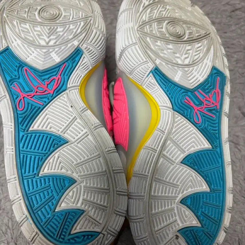 [BUNJANG] Nike Kyrie 6 265 / 나이키 카이리6 265