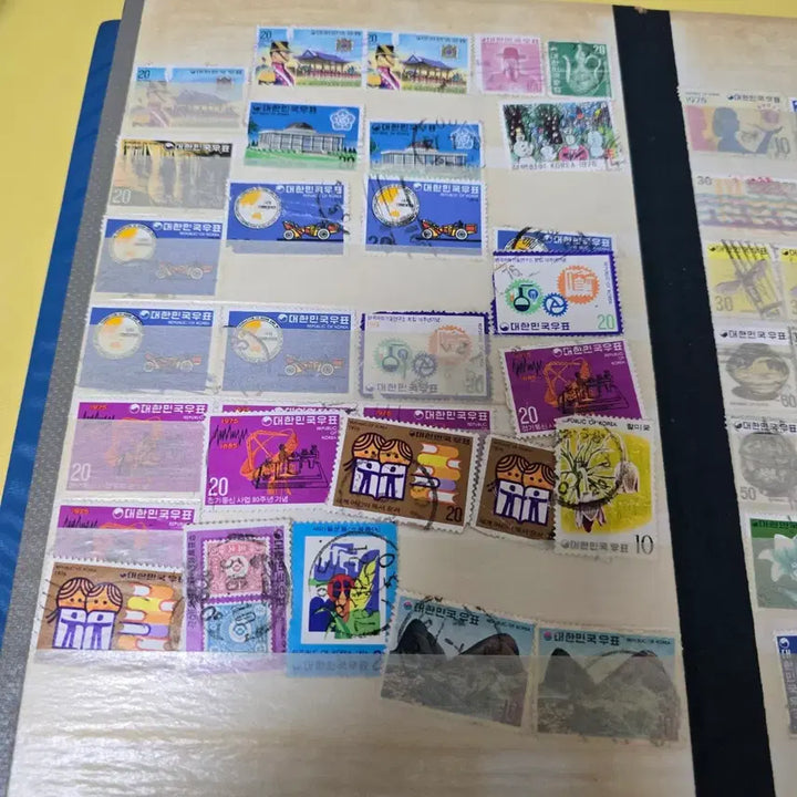 [BUNJANG] Vintage Korean Stamp Collection Bundle / 옛날 한국 우표 컬렉션 일괄