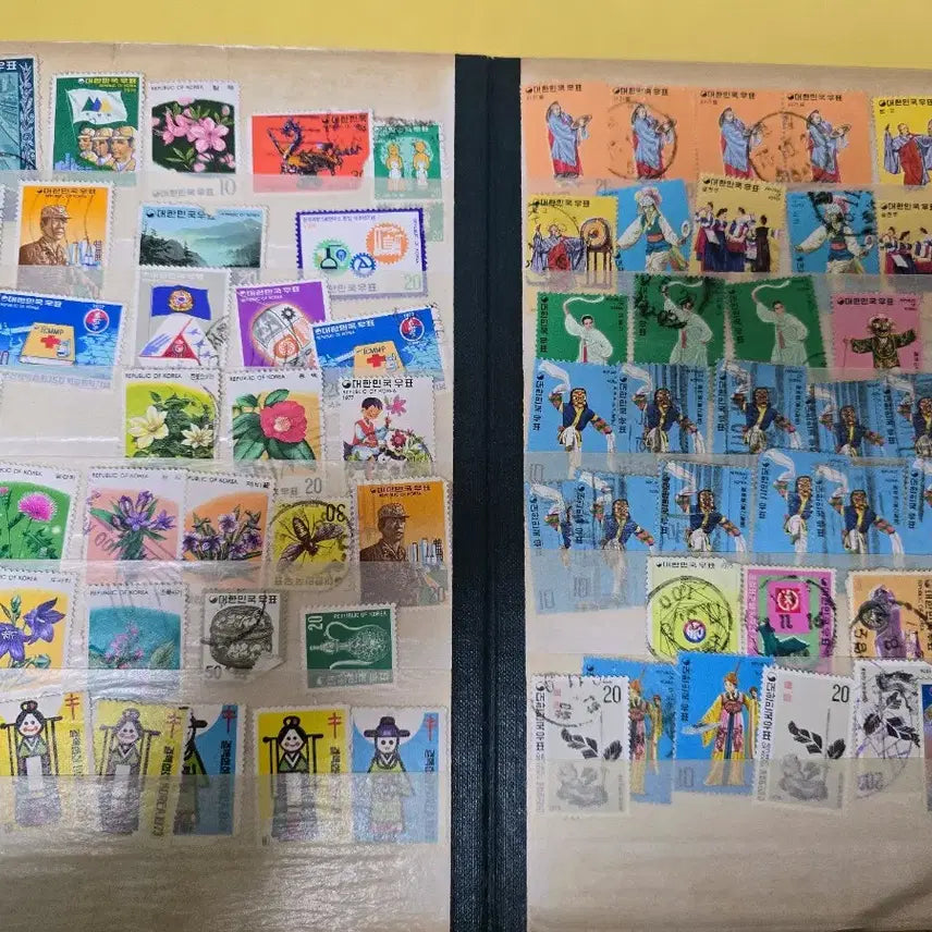 [BUNJANG] Vintage Korean Stamp Collection Bundle / 옛날 한국 우표 컬렉션 일괄