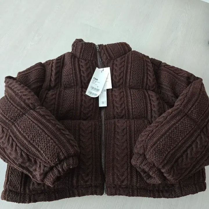 [BUNJANG] Code:Graphy Women's Cropped Knit Padded Jacket M / 코드그라피 우먼 크롭 니트 패딩 M