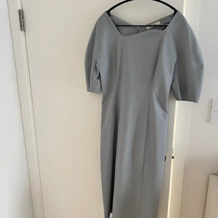 [BUNJANG] Line Studio One Piece 66 / 라인스튜디오 원피스 66