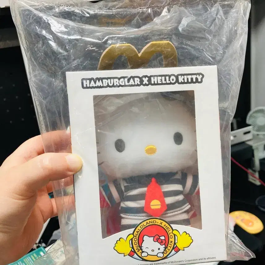[BUNJANG] McDonald's Hello Kitty Plush Doll / [미개봉] 맥도날드  헬로키티 인형 새상품