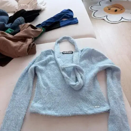 [BUNJANG] Crank Shoulder Knit Light Blue / CRANK 크랭크 숄더 니트 하늘색