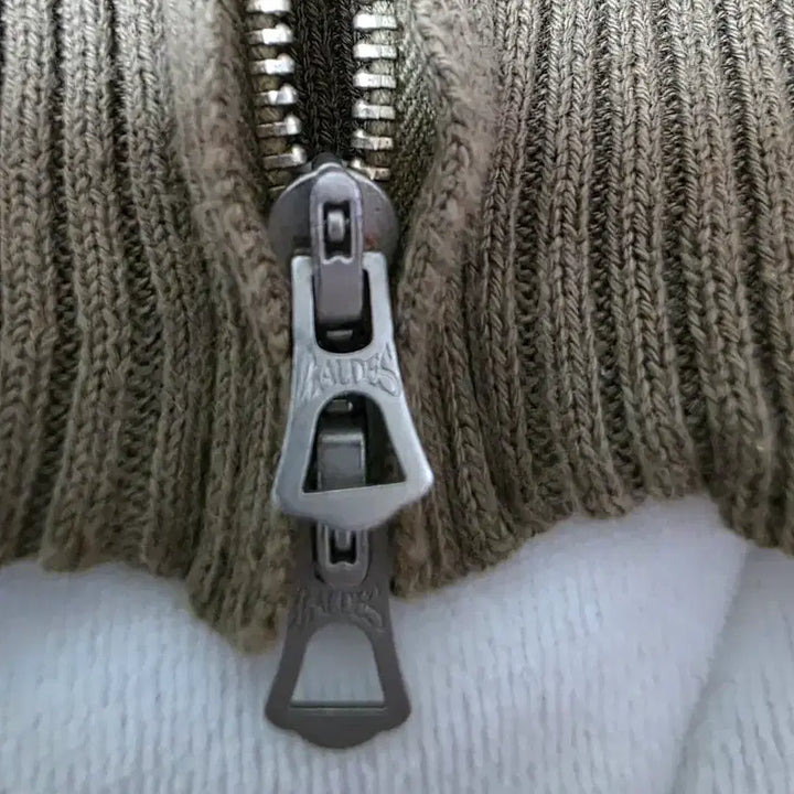 [BUNJANG] Pigvel Zip-up Cardigan Size 2 / 피그벨 집업 가디건 2사이즈 100