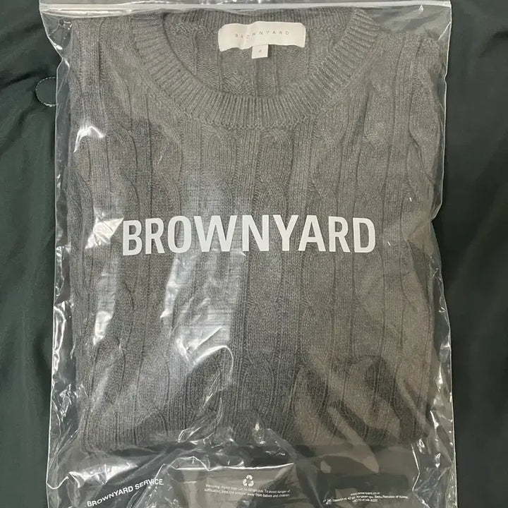 [BUNJANG] Brownyard Cashmere Cable Knit Charcoal / [4] 브라운야드 캐시미어 케이블 니트 차콜