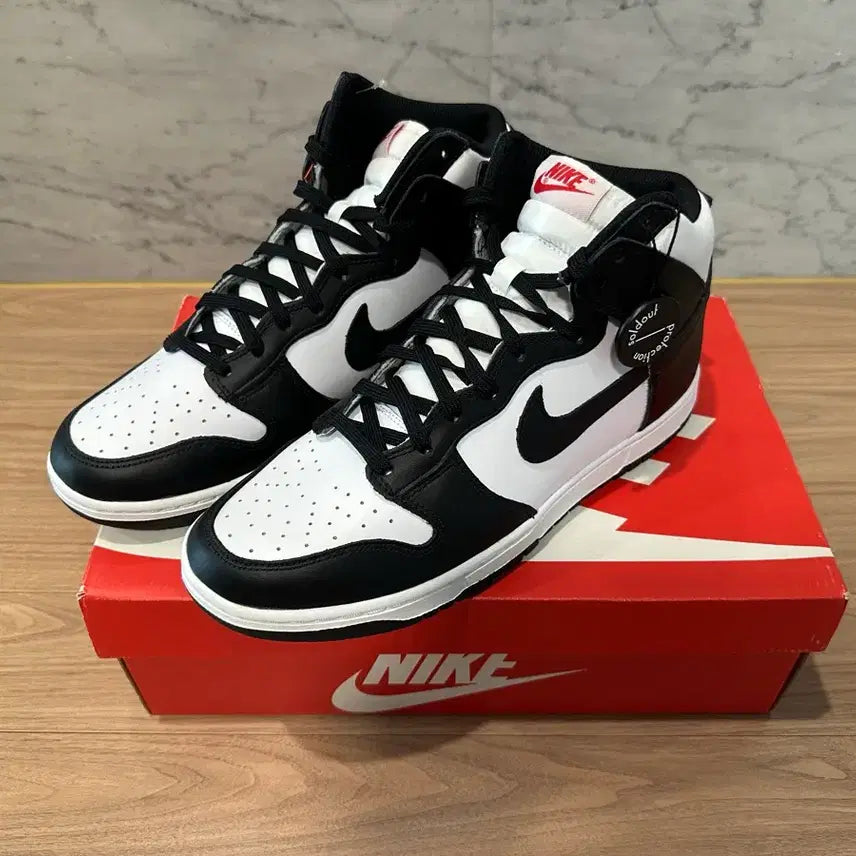 [SOLD OUT] 나이키 덩크 하이 범고래 블랙 앤 화이트 (W)290 m285