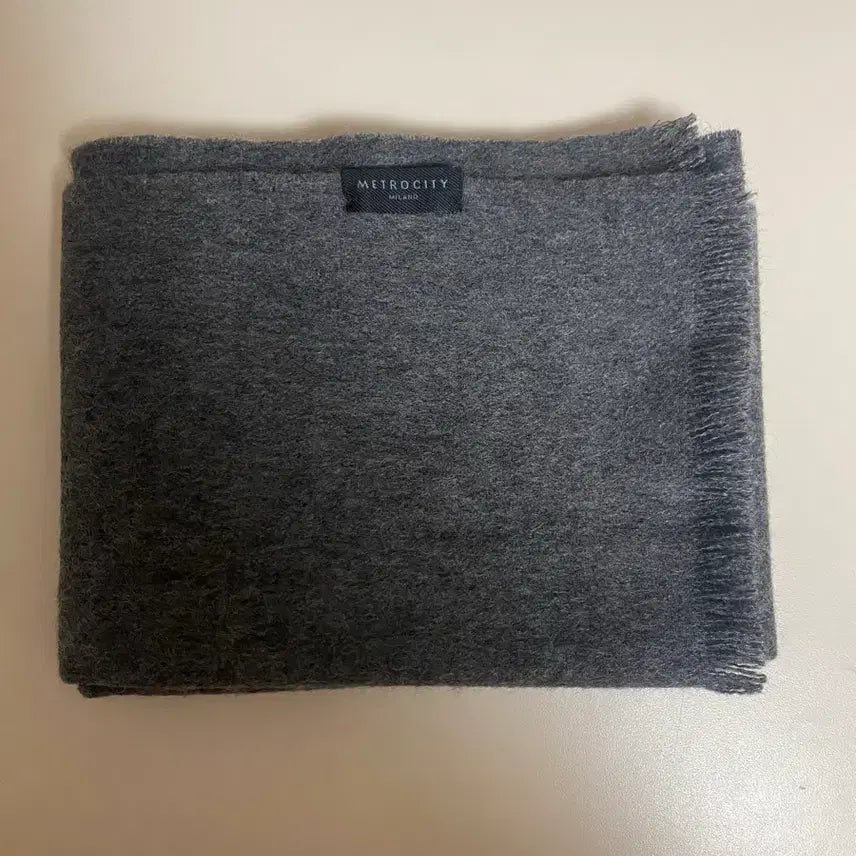 [BUNJANG] Cashmere 100% Charcoal Muffler / 메트로시티 캐시미어 100% 머플러 (차콜 색상)