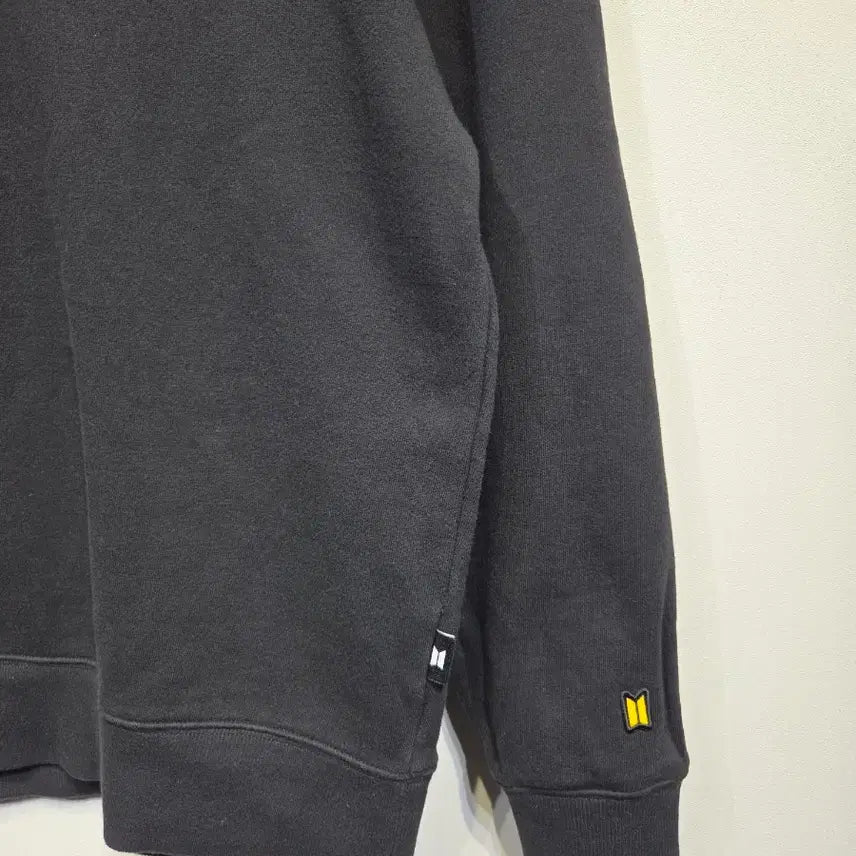 [BUNJANG] BTS IDOL Artwork Sweatshirt / 방탄소년단 공식 MD IDOL 아이돌 아트워크 맨투맨