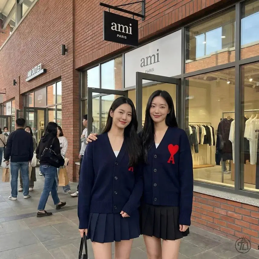 [BUNJANG] AMI Big Heart Cardigan - Gray, Navy / (촬영새상품)아미 빅하트 가디건-3가지색상