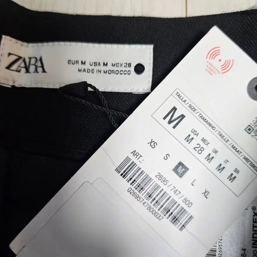 [BUNJANG] ZARA Black Shorts / 자라 블랙 반바지