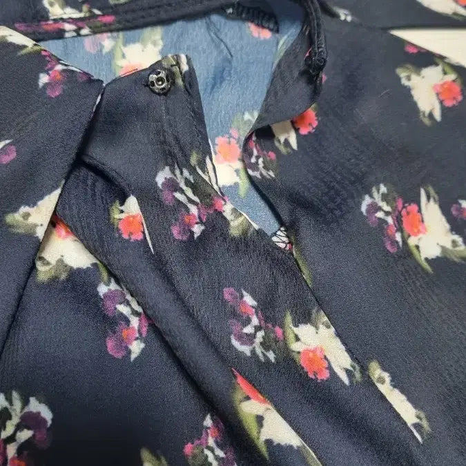 [BUNJANG] Women's Blouse (Size 55) / 여성블라우스(55)