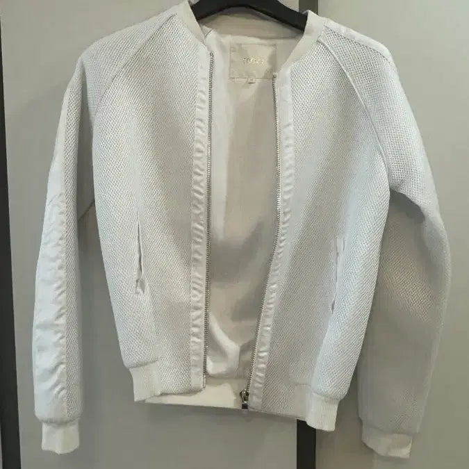 [BUNJANG] Maje White Bomber Jacket (Size 38) / maje 마쥬 화이트 봄버자켓 38사이즈