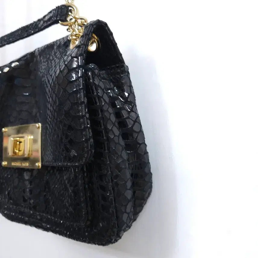 [BUNJANG] Michael Kors Black Chain Shoulder Bag / 마이클코어스 블랙 체인 숄더백