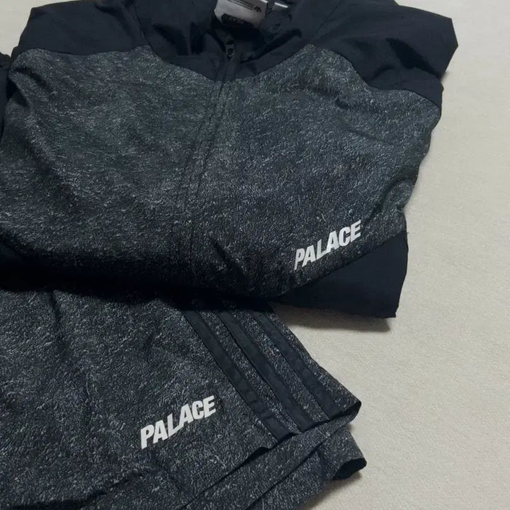 [BUNJANG] Adidas Palace Windbreaker / Shorts / 아디다스 팔라스 바람막이 / 쇼츠