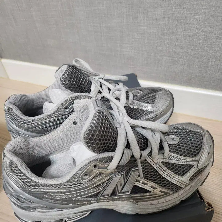[BUNJANG] New Balance 1906 Gray Silver (Size 260) / 정품)뉴발란스1906 그레이실버 260사이즈((택배무료))