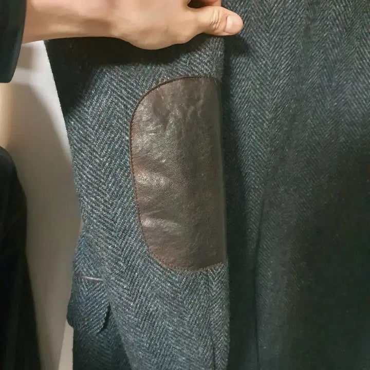 [BUNJANG] Hazzys Herringbone Coat / [100] 헤지스 가죽카라 헤링본 코트