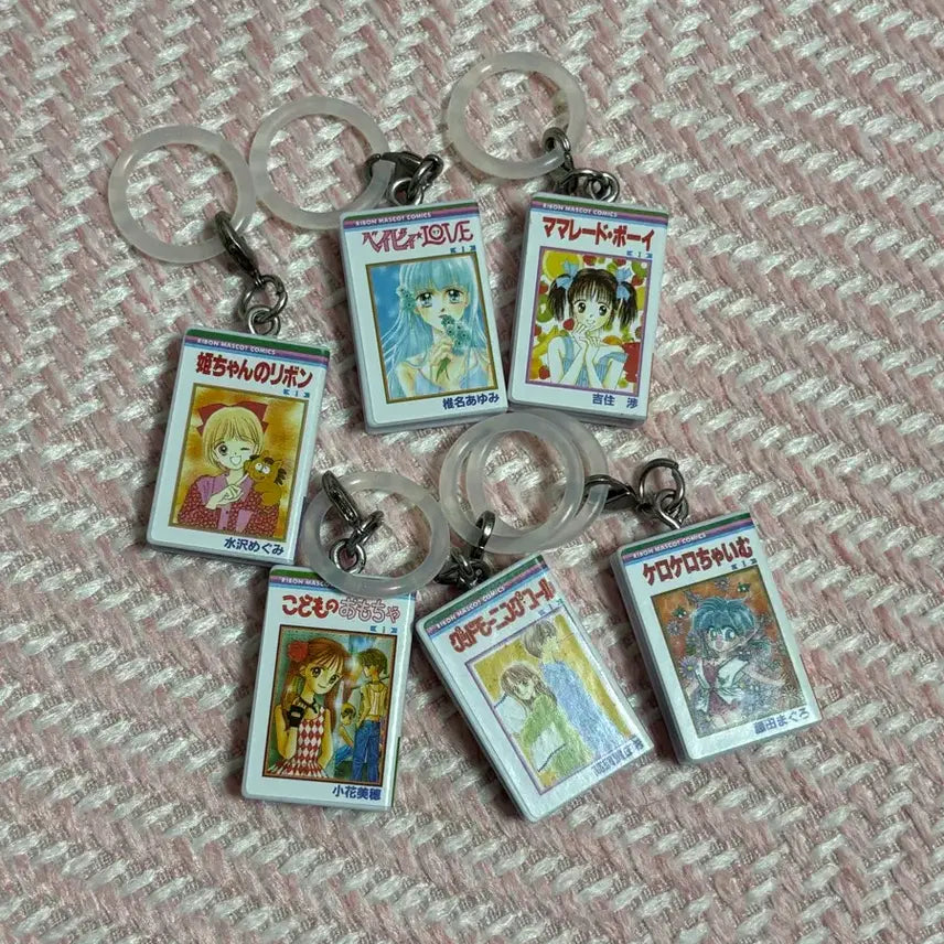 [BUNJANG] Ribbon Comics 70th Anniversary Mejirushi Gacha Keyring Bundle Set / 리본 코믹스 70주년 메지루시 가챠 키링 6종
