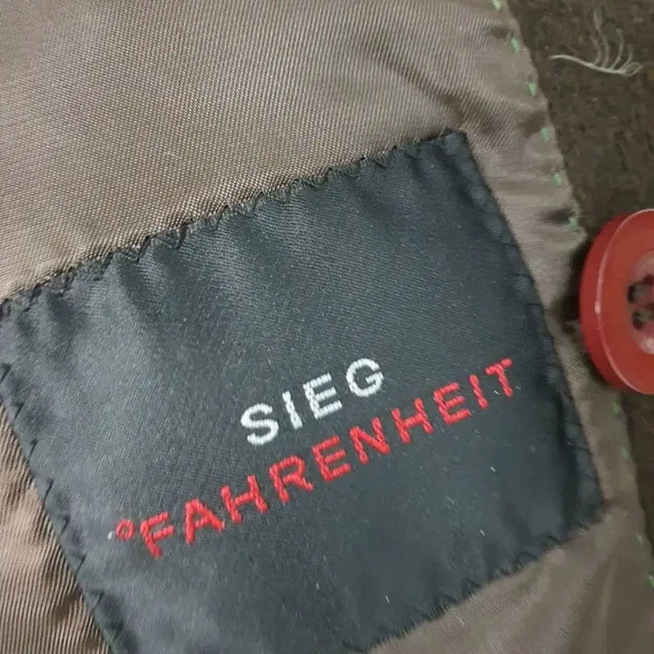 [BUNJANG] Zike Fahrenheit Double Breasted Belt Coat Brown / 지크 파렌하이트 더블 브레스트 벨트 코트 브라운