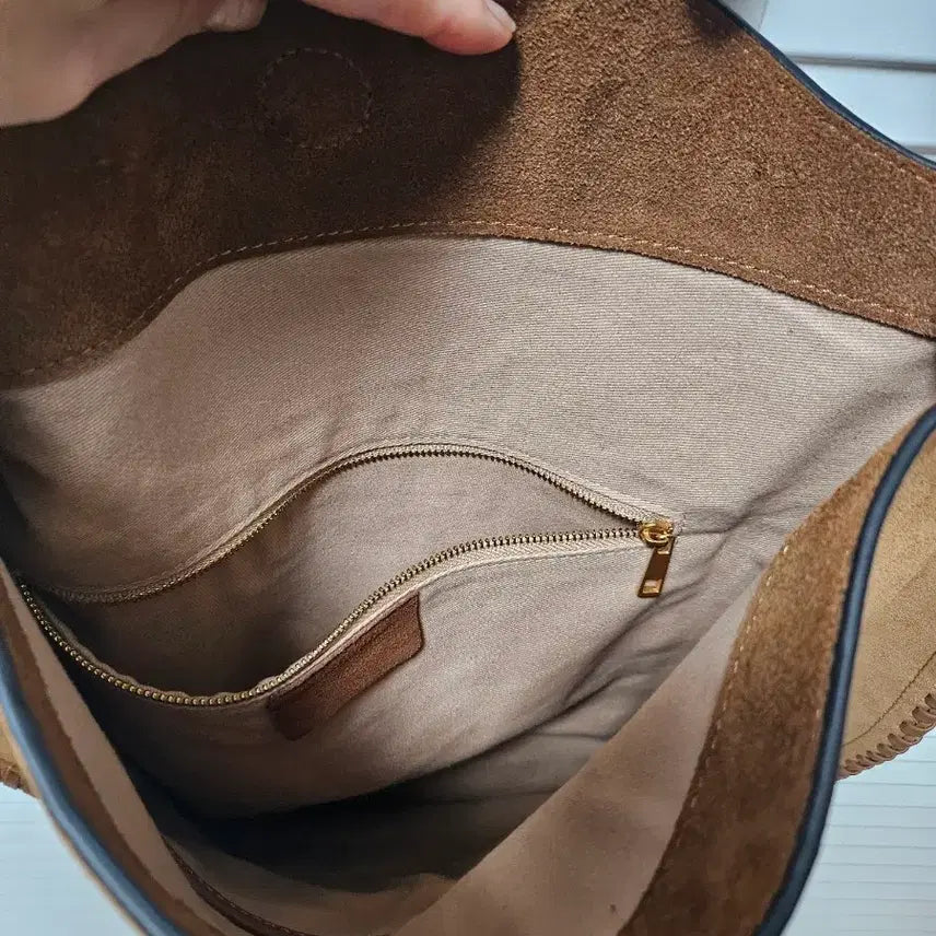 [BUNJANG] Gogirl Real Suede Hobo Bag / (고걸) 리얼스웨이드가방