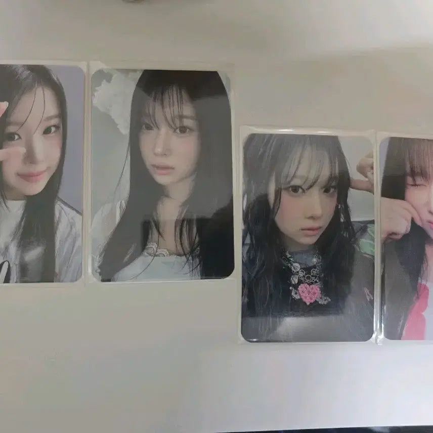 세이마이네임 도희 포카 4장 2.5에판매합니다.