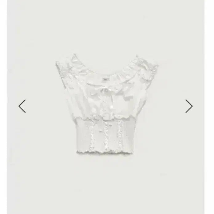 [BUNJANG] TheBarnett Petunia Smocked Blouse - White / 더바넷 Petunia Smocked Blouse White 블라우스