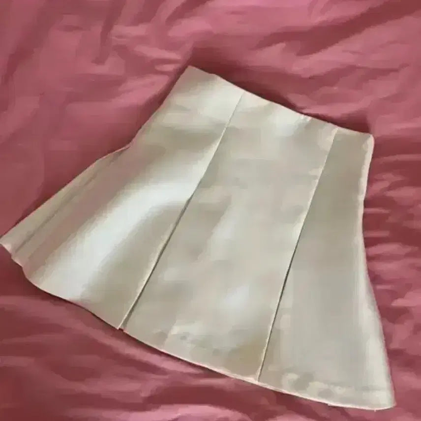 [BUNJANG] La Belle Blanc Mikado Tulip Skirt (M) / 라벨르블랑 미카도 튤립 스커트 m