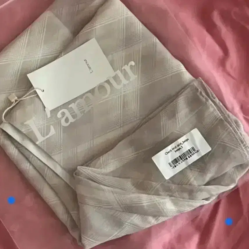 [BUNJANG] Check Midi Skirt S / 라무어 체크 미디 스커트 베이지 Check midi skirt S