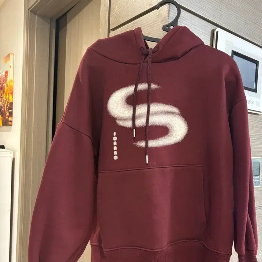 [BUNJANG] Sorano Hooded Sweatshirt Burgundy / 소라노 후드티