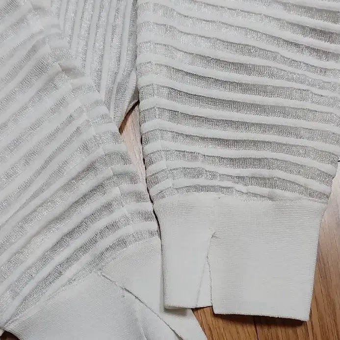 [BUNJANG] Obze Ivory Pleated See-Through Blouse / 오브제 시스루 플리츠 블라우스