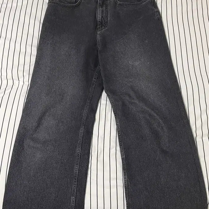[BUNJANG] S Belleville True Wide Denim Pants Washed Black / [S] 벨리에 트루 와이드 데님 팬츠 워시드 블랙