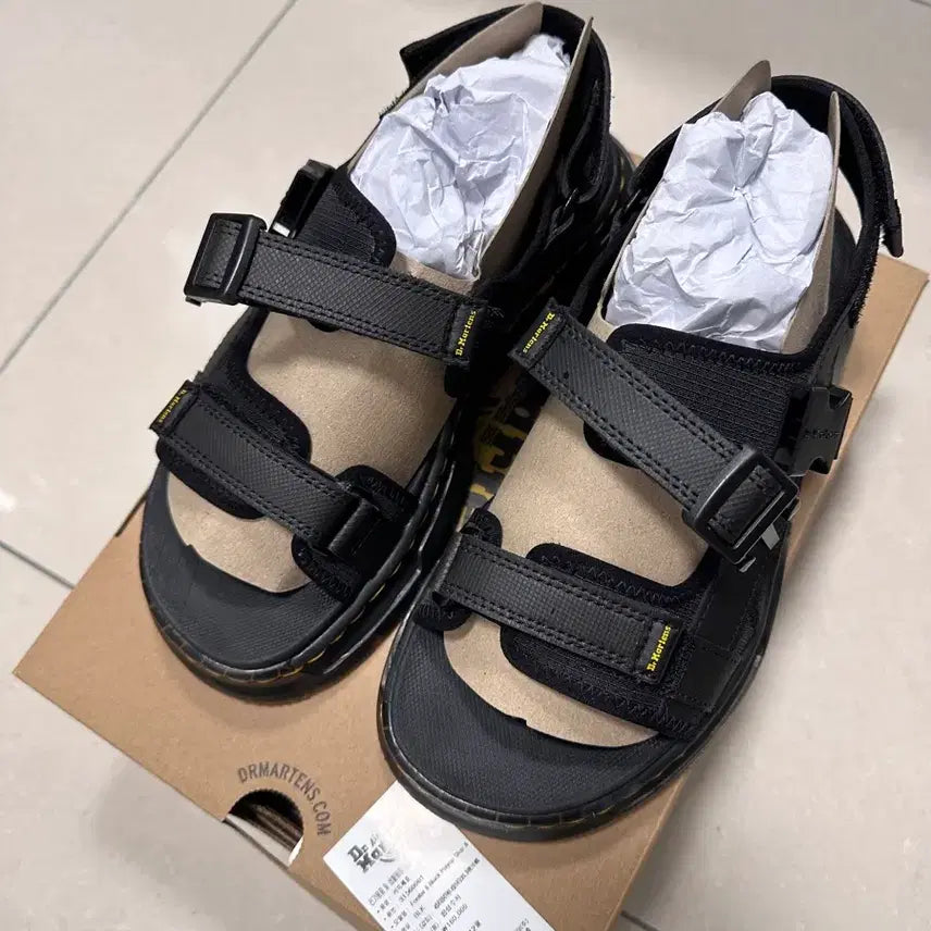 [BUNJANG] Dr. Martens Poster Poly Webbing Sandals (Black, 250) / 닥터마틴 포스터 폴리 웨빙 샌들 블랙 250