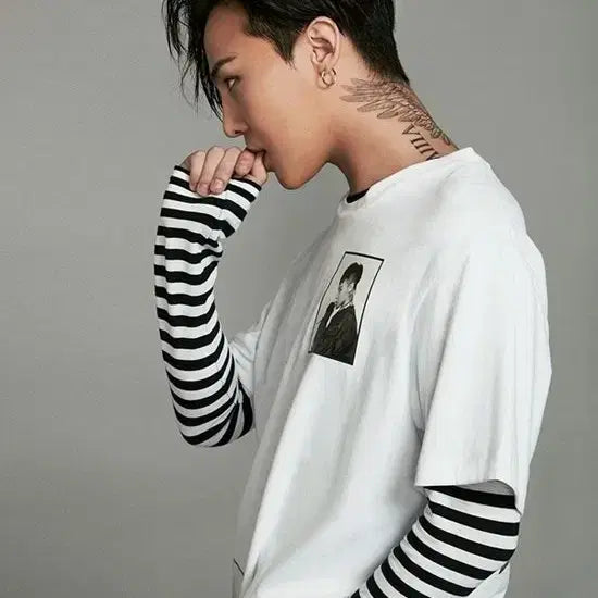 [SOLD OUT] (새상품)에잇세컨즈 GD 콜라보 반팔 티셔츠 (S)