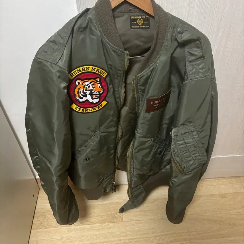 [BUNJANG] Human Made Flight Jacket Olive Drab / 휴먼 메이드 플라이트 자켓 올리브 드랩 항공점퍼(가격 내림)