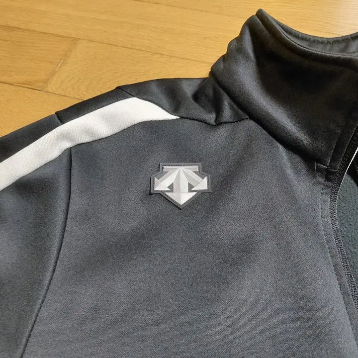 [BUNJANG] Descente Track Top Zip Jacket / 데상트 트랙탑 집업 자켓