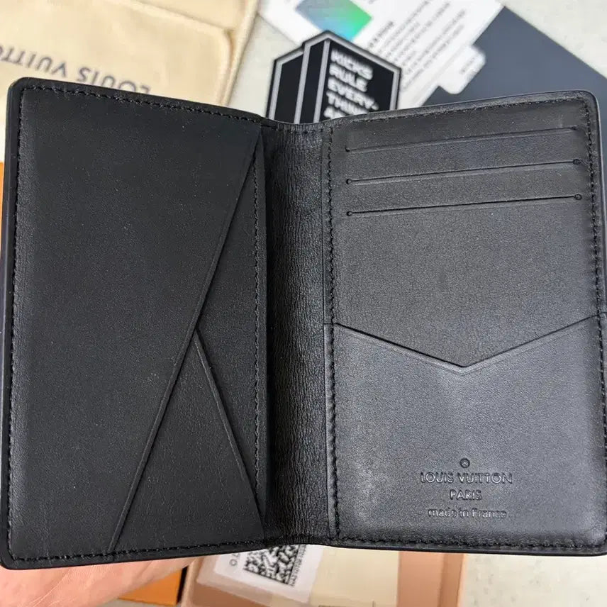 [BUNJANG] Louis Vuitton Pocket Organizer Taurillon Monogram Black / 루이비통 포켓 오거나이저 토뤼옹 모노그램 블랙