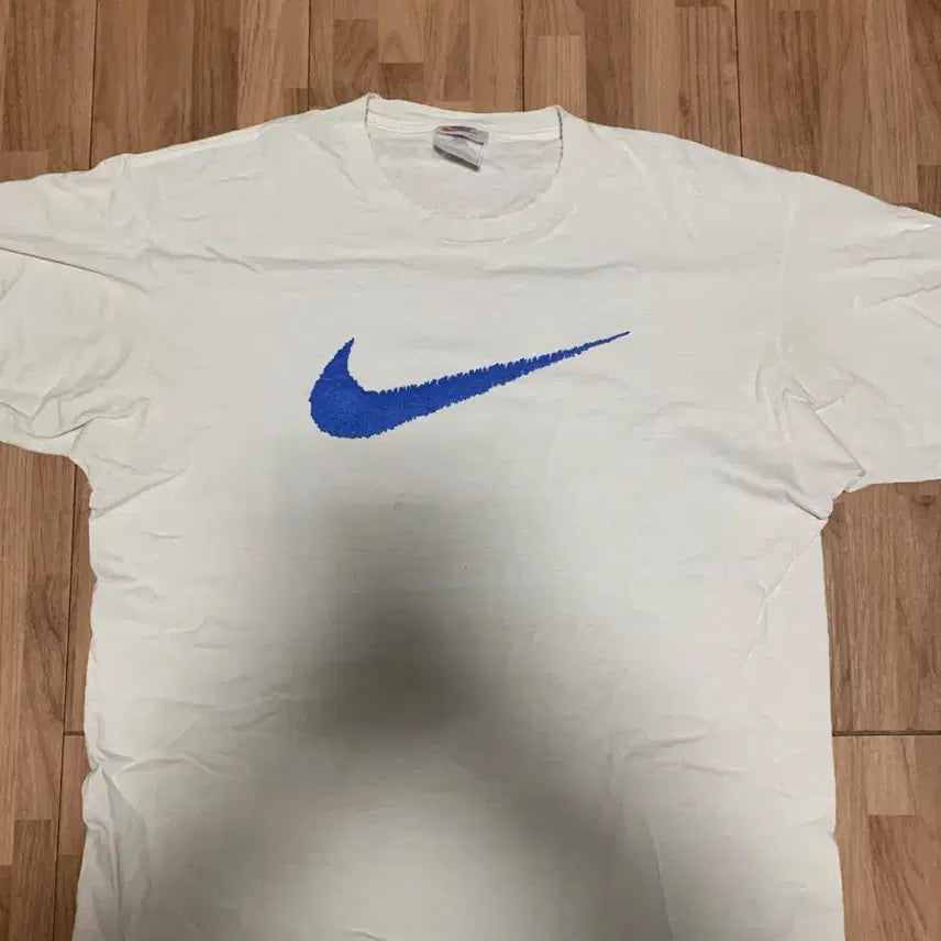 [BUNJANG] Nike Scribble Swoosh T-shirt / 90s nike scribble swoosh 티셔츠