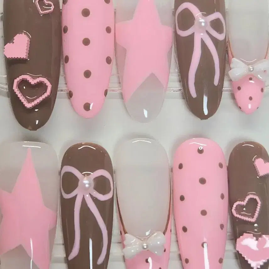 [BUNJANG] Handmade Strawberry Milk Nail Tips / 딸기우유 수제네일팁